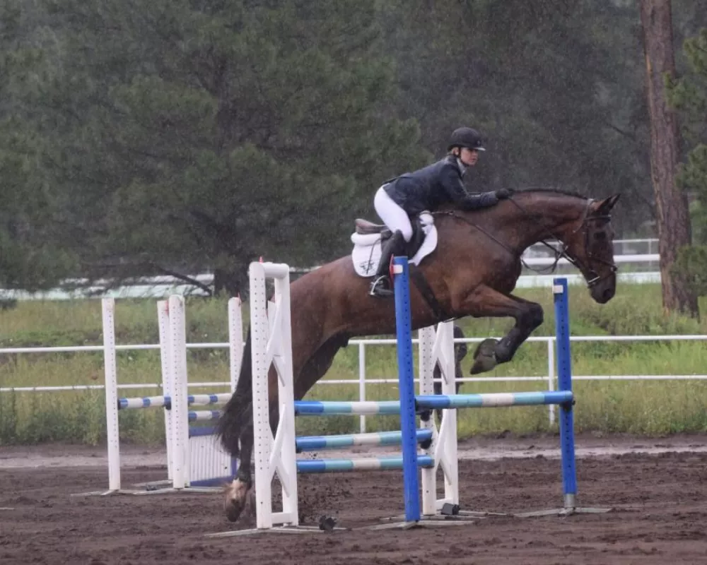 Tullamore Justice jumps